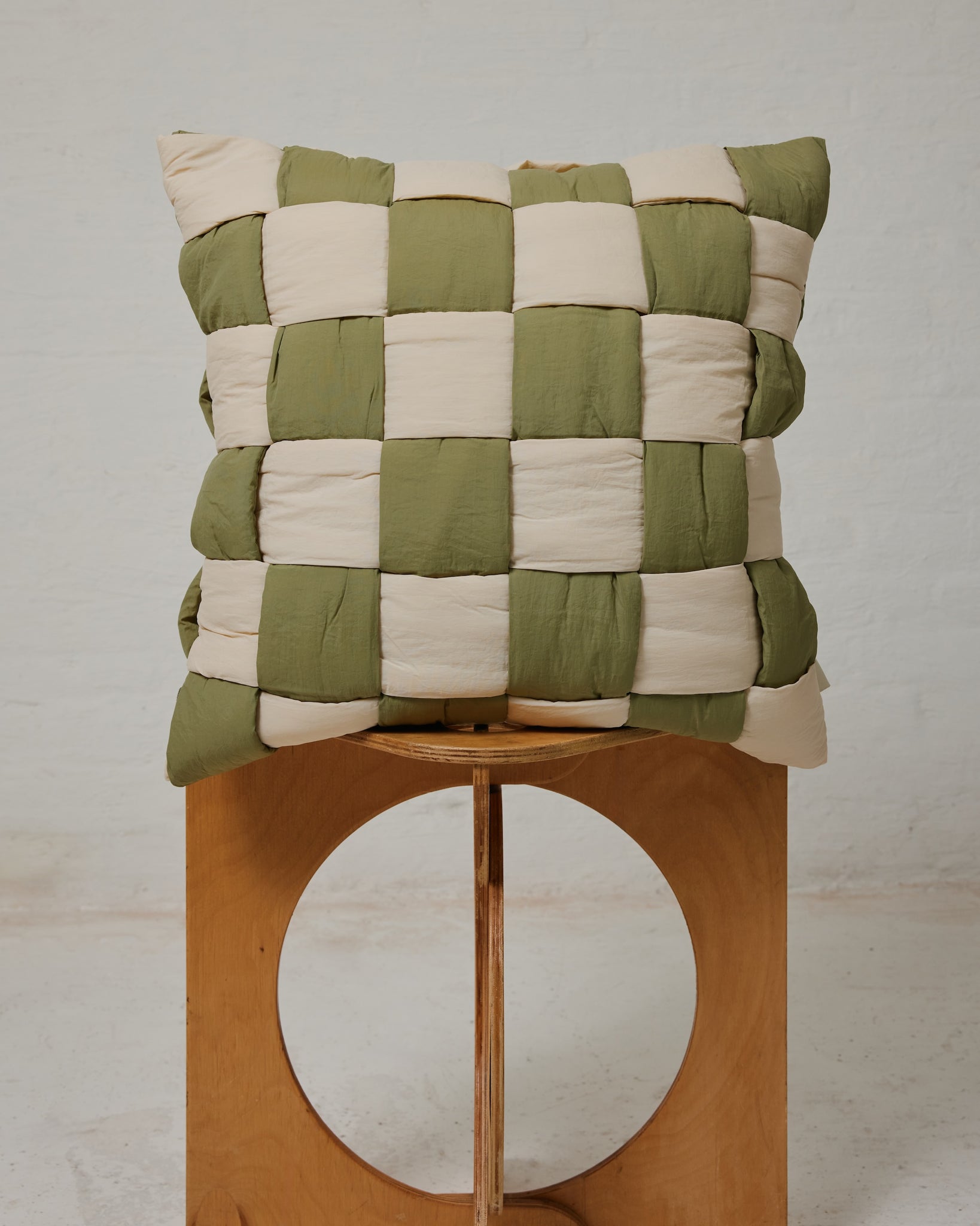 The Weave Pillow - Uji