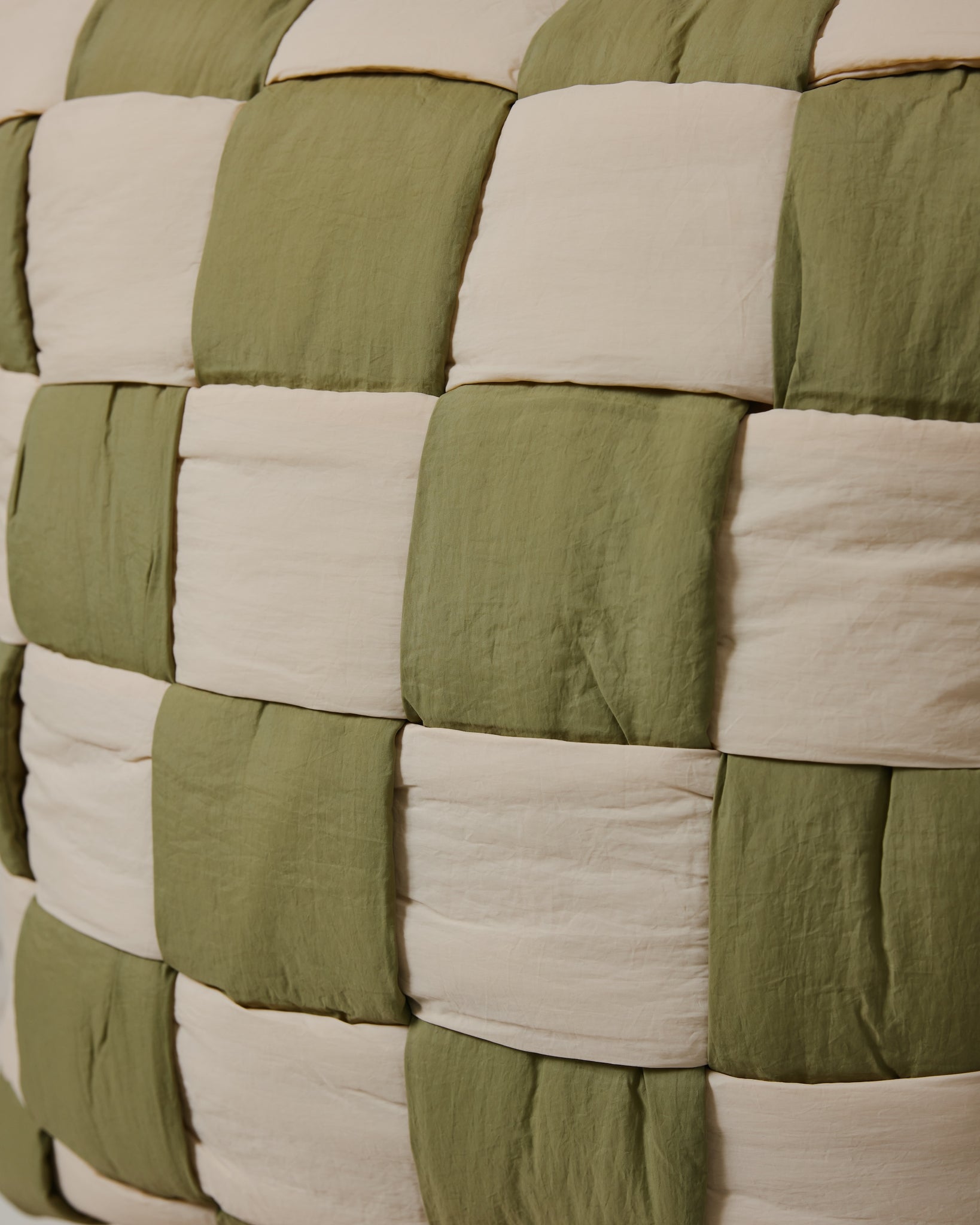 The Weave Pillow - Uji